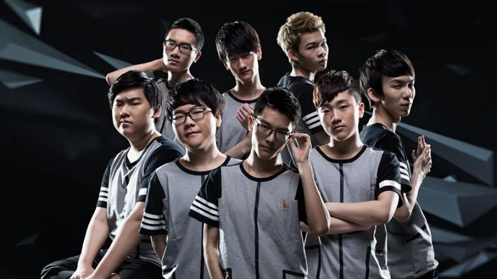 中国lol战队-电竞之旅看中国LOL