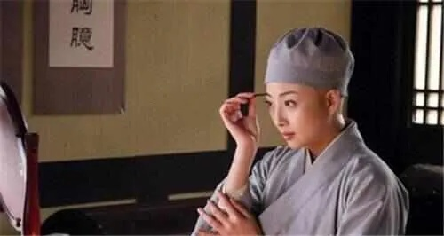 尼姑最早出现在什么时候？